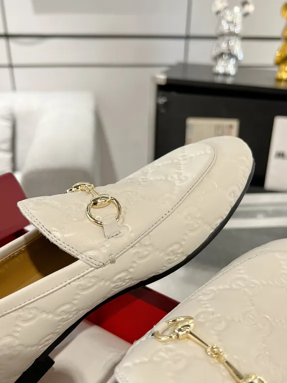 Gucci Shoe 